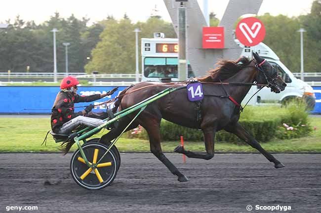 05/09/2023 - Vincennes - Prix Helena : Arrivée