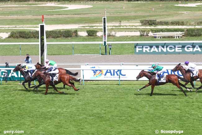 04/08/2024 - Deauville - Prix Daphnis - Fonds Européen de l'Elevage - Prix Famille Stei : Arrivée