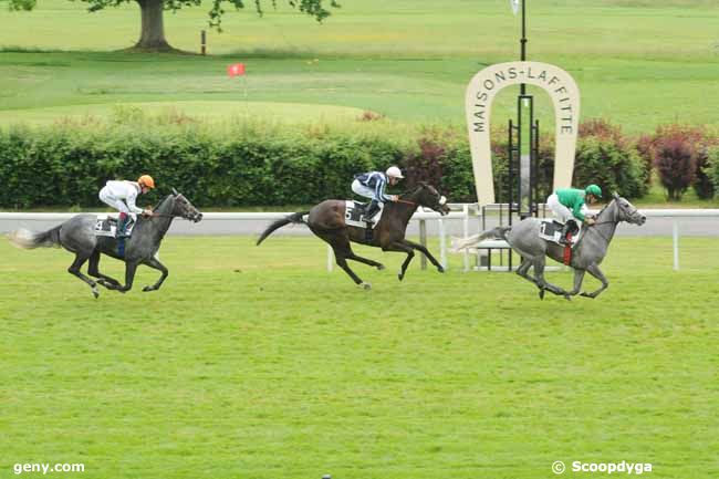 11/06/2013 - Maisons-Laffitte - Prix Blague : Arrivée