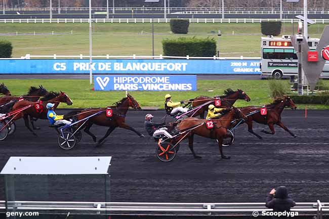 14/12/2022 - Vincennes - Prix de Blanquefort : Arrivée