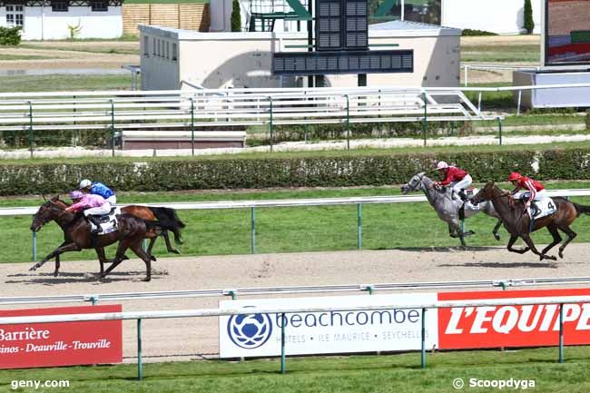 12/08/2014 - Deauville - Prix Beachcomber-Hotel Paradis Hotel & Golf Club - Prix de Marivel : Arrivée