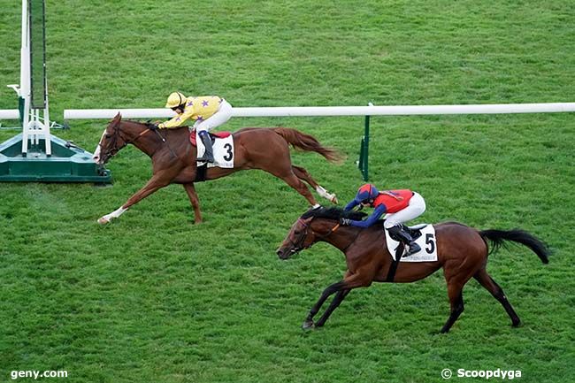 06/07/2023 - ParisLongchamp - Prix des Amazones - Trophée Studio Harcourt : Arrivée