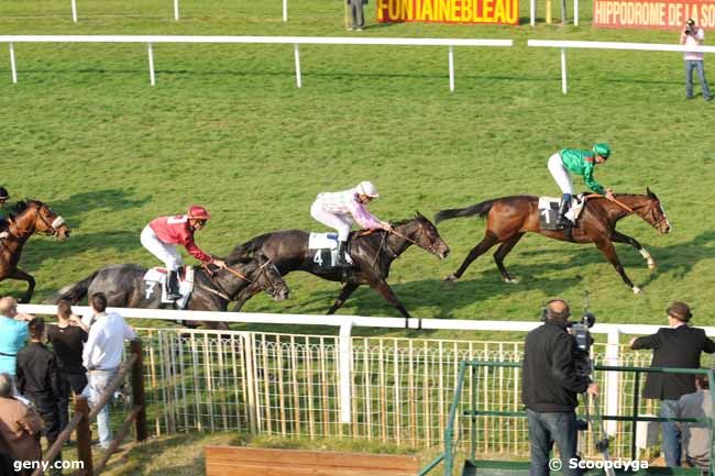 30/03/2012 - Fontainebleau - Prix de Meaux : Arrivée