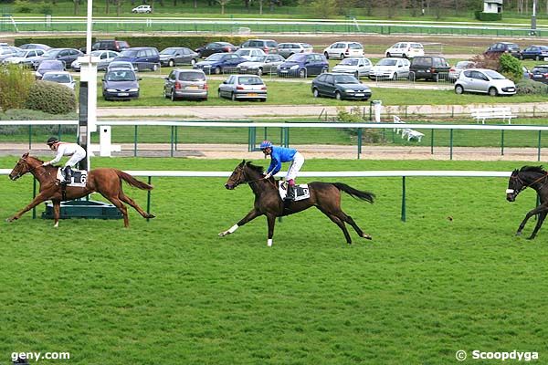 21/04/2008 - ParisLongchamp - Prix de la Porte Dauphiné : Arrivée