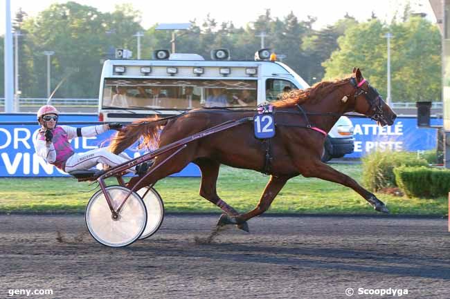 10/05/2022 - Vincennes - Prix Antarès : Arrivée