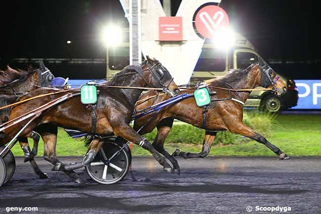 01/12/2021 - Vincennes - Prix de Bonnieux : Arrivée