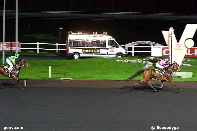 03/12/2009 - Vincennes - Prix d'Apt : Ankunft