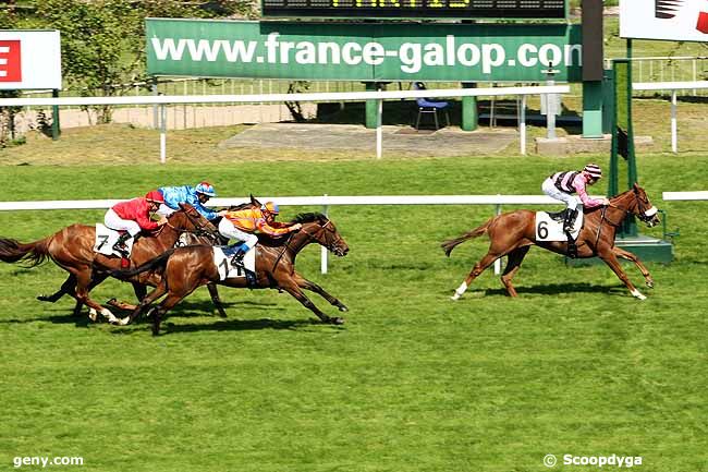 25/05/2012 - Saint-Cloud - Prix d'Ouilly : Arrivée