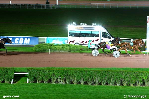 17/10/2013 - Enghien - Prix de l'Hérault : Arrivée