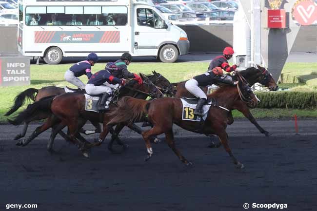 19/11/2023 - Vincennes - Prix Rmc (Prix de Mandelieu) : Arrivée