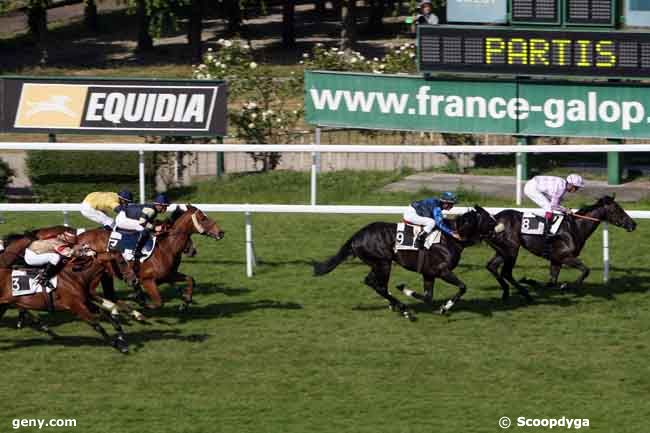 18/05/2011 - Saint-Cloud - Prix de Colombes : Arrivée