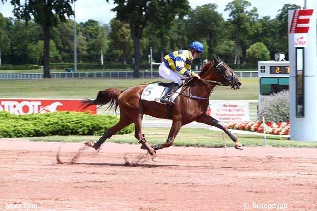 05/08/2017 - Enghien - Prix de la Place Denfert-Rochereau : Arrivée