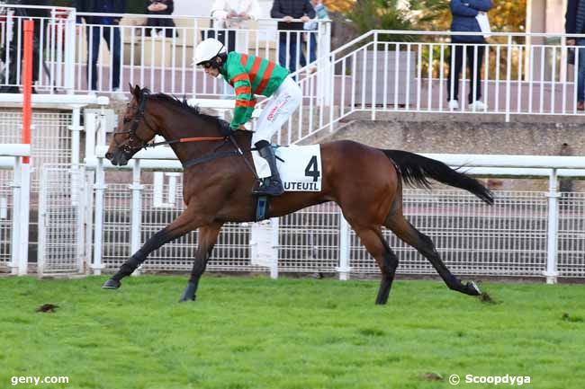 24/10/2024 - Auteuil - Prix Petit Fontaine : Arrivée