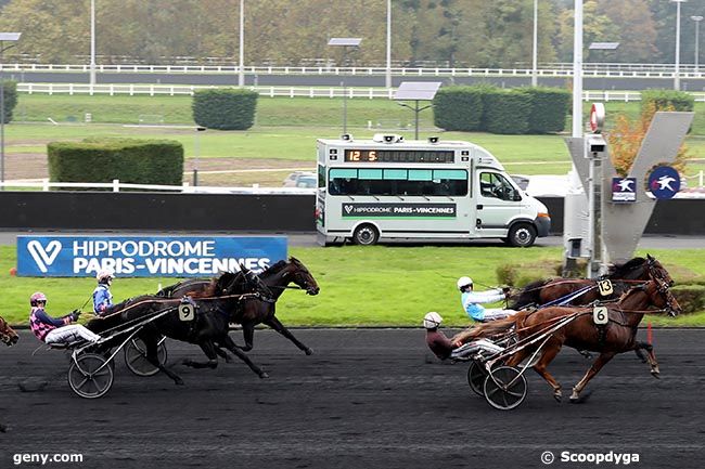 05/11/2024 - Vincennes - Prix d'Arcachon : Arrivée