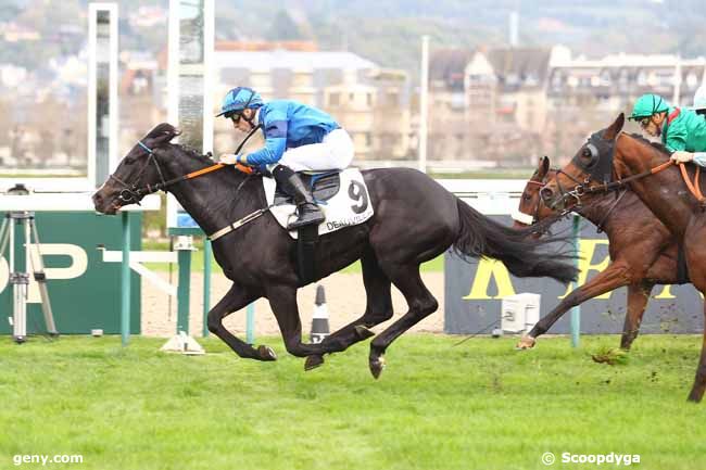 18/10/2017 - Deauville - Prix de Saint-Isidro : Ankunft