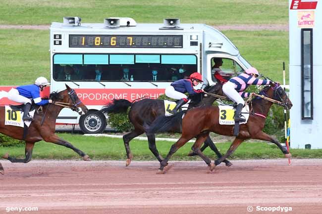 11/10/2021 - Enghien - Prix du Jardin du Luxembourg : Arrivée