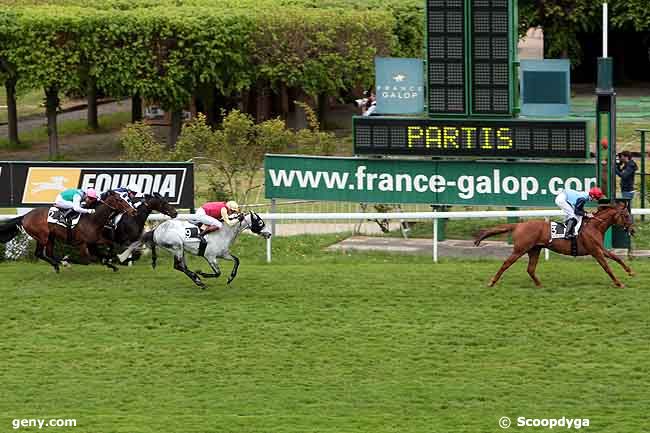 01/05/2010 - Saint-Cloud - Prix Marcel Delzons : Arrivée