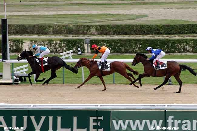 08/07/2011 - Deauville - Prix du Feuillard : Ankunft