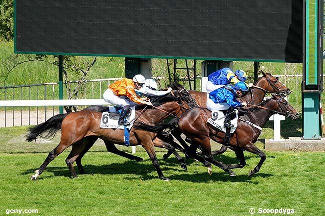 01/05/2025 - Saint-Cloud - Prix Sagaro : Arrivée