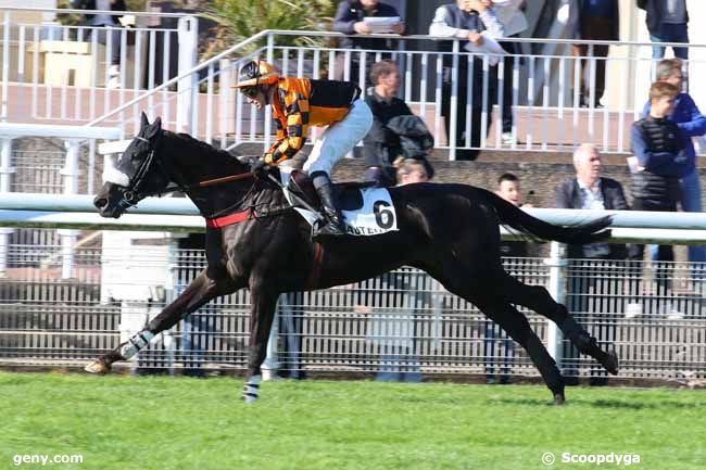 24/10/2024 - Auteuil - Prix Emilius : Arrivée