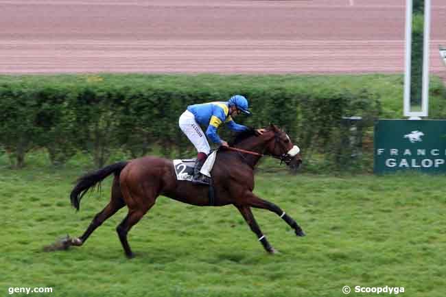 28/04/2011 - Enghien - Prix d'Artixague : Ankunft