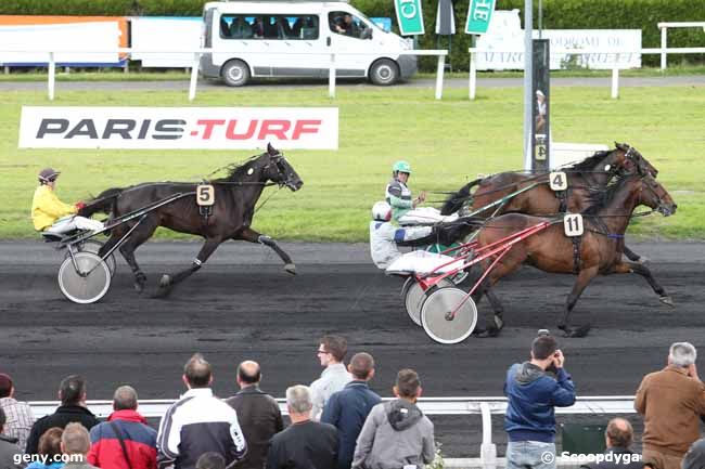 20/05/2015 - Le Croisé-Laroche - Prix Henri Sion : Ankunft