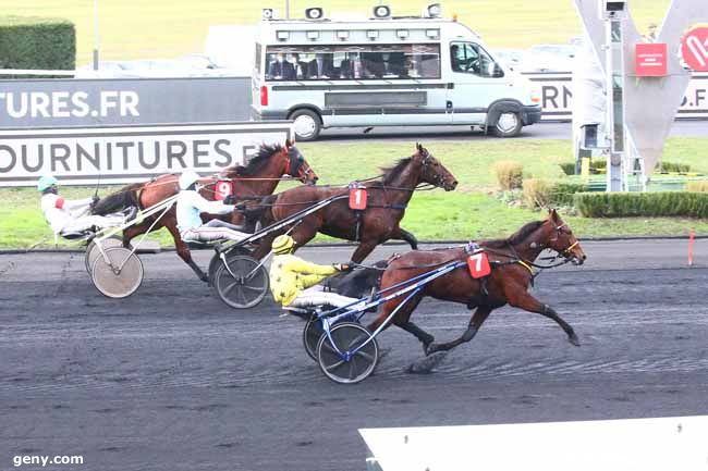 02/01/2022 - Vincennes - Prix de Damville : Arrivée