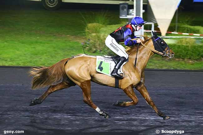 16/12/2021 - Vincennes - Prix du Berry : Arrivée