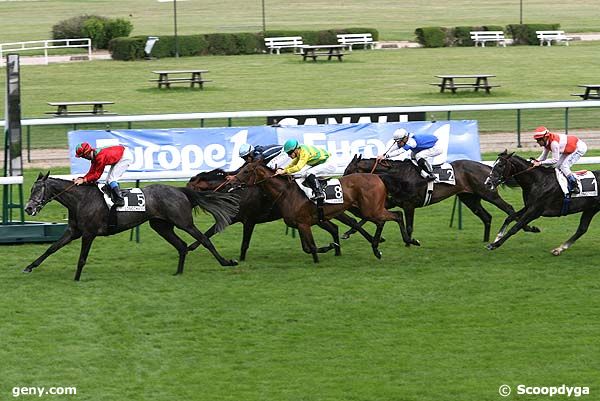 14/06/2007 - ParisLongchamp - Prix de Versailles : Arrivée