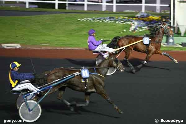 12/11/2007 - Vincennes - Prix d'Azay le Rideau (Gr B) : Ankunft