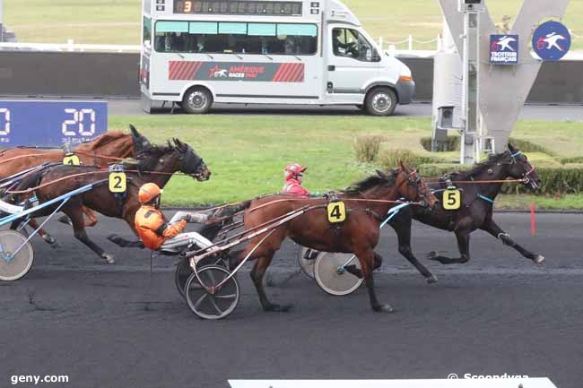 24/12/2023 - Vincennes - Prix 20 Minutes (Prix Saint-Jean-de-Monts) : Arrivée