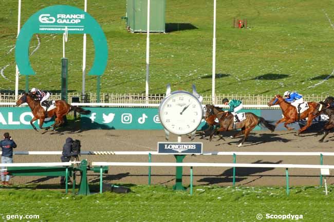 22/11/2024 - Chantilly - Prix du Viaduc de Saint-Cloud : Ankunft