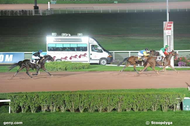 10/10/2012 - Enghien - Prix du Jardin du Luxembourg : Ankunft