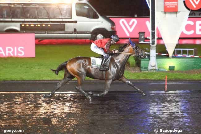 10/05/2019 - Vincennes - Prix Flora : Arrivée