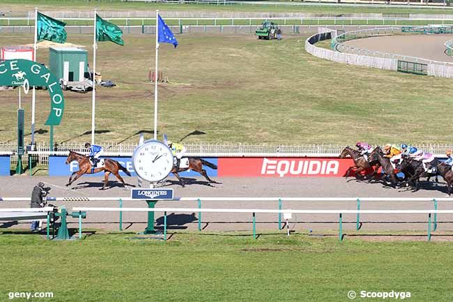 12/02/2022 - Chantilly - Prix du Carrefour des Charmes : Arrivée