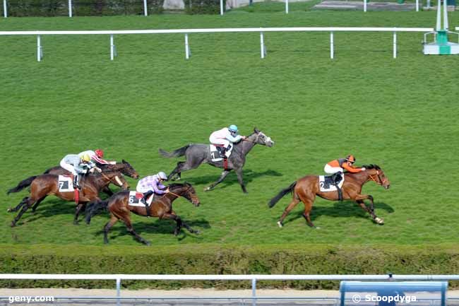 01/04/2010 - Saint-Cloud - Prix du Jardin de L'Avre : Arrivée