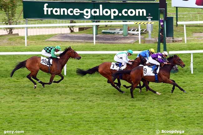 18/05/2015 - Saint-Cloud - Prix de Courteilles : Arrivée