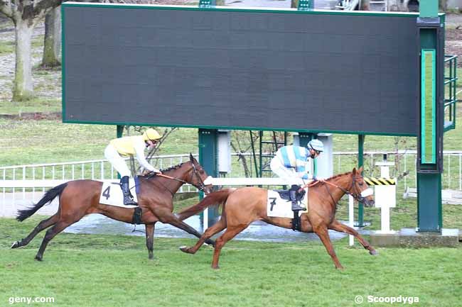 11/03/2021 - Saint-Cloud - Prix du Jardin des Tourneroches : Arrivée