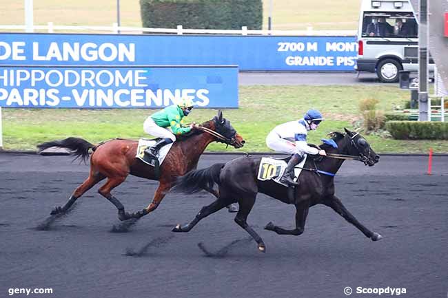 22/12/2021 - Vincennes - Prix de Langon : Arrivée