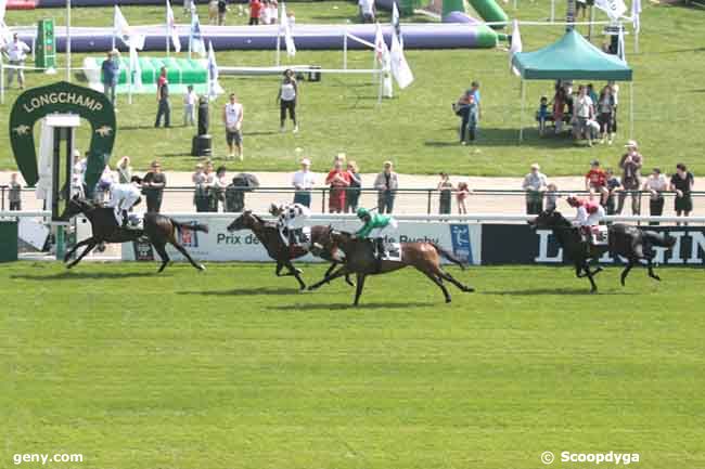 10/04/2011 - ParisLongchamp - Prix de Ferrières : Arrivée