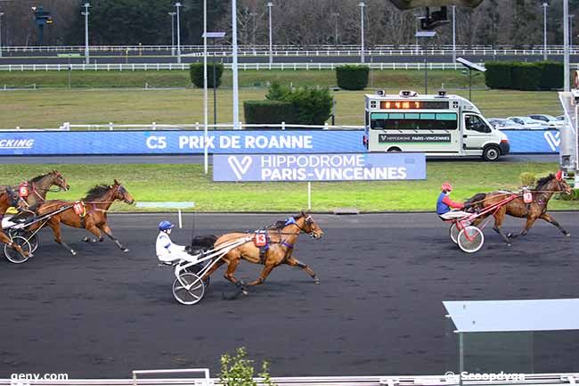 15/12/2021 - Vincennes - Prix de Roanne : Arrivée