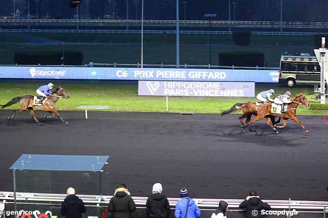 22/12/2021 - Vincennes - Prix Pierre Giffard : Arrivée