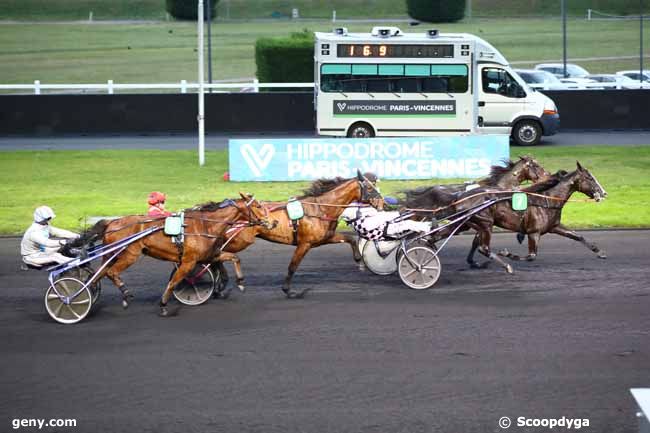 28/12/2023 - Vincennes - Prix de Château-Chinon : Arrivée