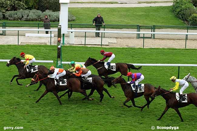 17/10/2010 - ParisLongchamp - Prix du Petit Montrouge : Arrivée