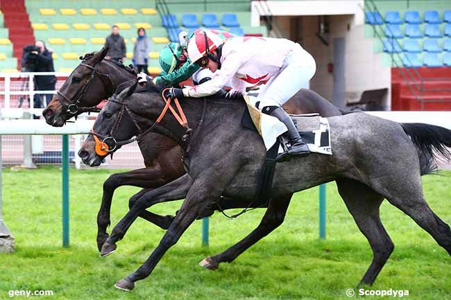 11/03/2020 - Compiègne - Prix John Cunnington : Arrivée