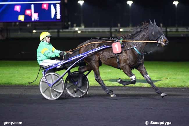 08/12/2023 - Vincennes - Prix Menkalinan : Arrivée