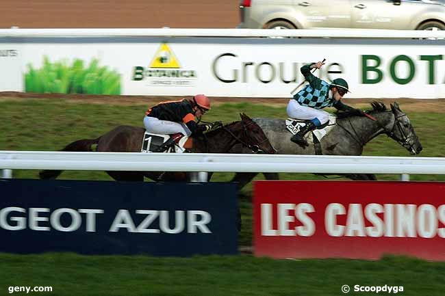 29/12/2010 - Cagnes-sur-Mer - Prix de la Bourgogne : Ankunft