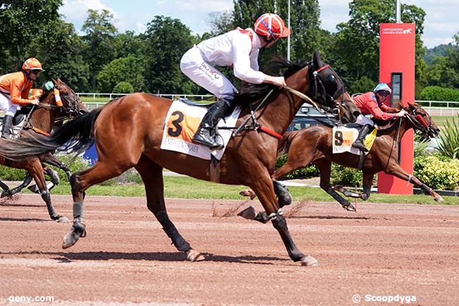 17/07/2024 - Enghien - Prix de la Place Dauphine : Arrivée