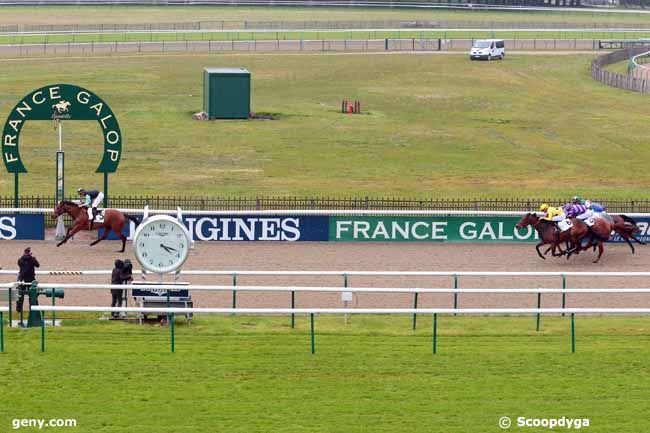 03/05/2017 - Chantilly - Prix des Belles Courtisanes : Arrivée