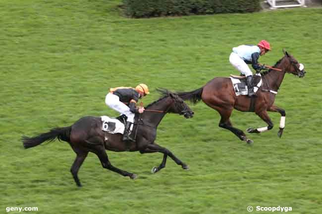 06/09/2011 - Auteuil - Prix Richard et Robert Hennessy : Arrivée